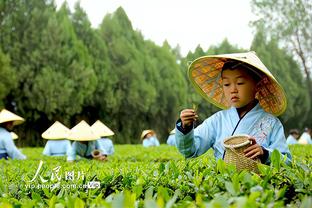 三镇外援华莱士晒照离开中国：你有机会打造你想要的明天